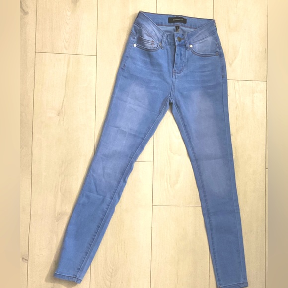 Girls Zipper Fly Slim Jeans - Picture 5 of 5